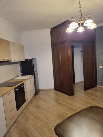 Apartament cu 2 camere semidecomandat, mobilat în P-ța Ovidiu