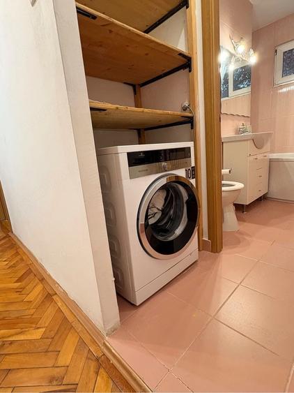 Apartament cu 4 camere semidecomandat în Circumvalațiunii
