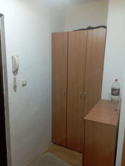 Garsonieră semidecomandată în Steaua