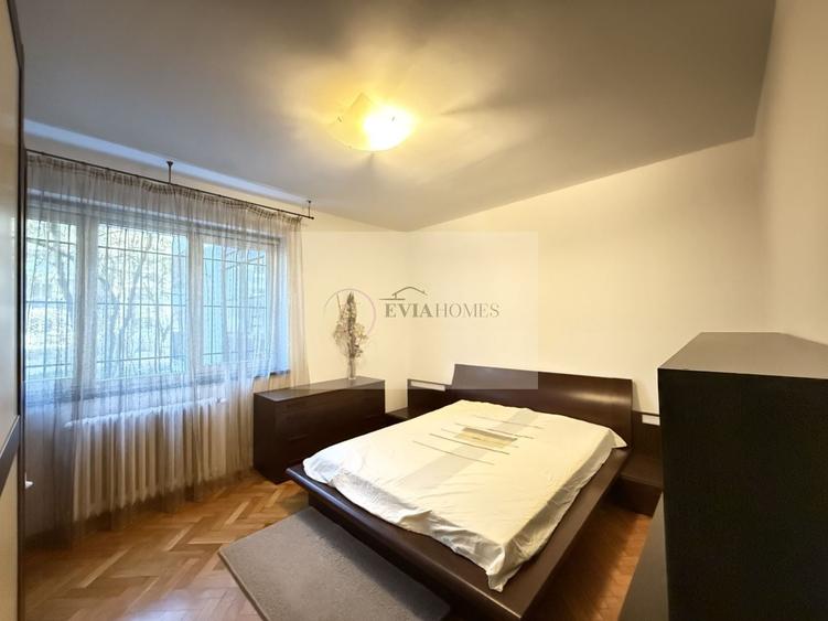 Apartament cu 3 camere decomandat, mobilat în Plopilor