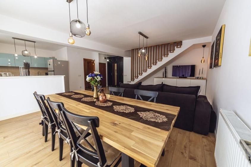 Apartament cu 3 camere decomandat, mobilat în Prelungirea Ghencea