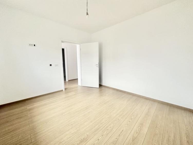 Duplex cu 3 camere cu Teren 300 Mp în Urseni