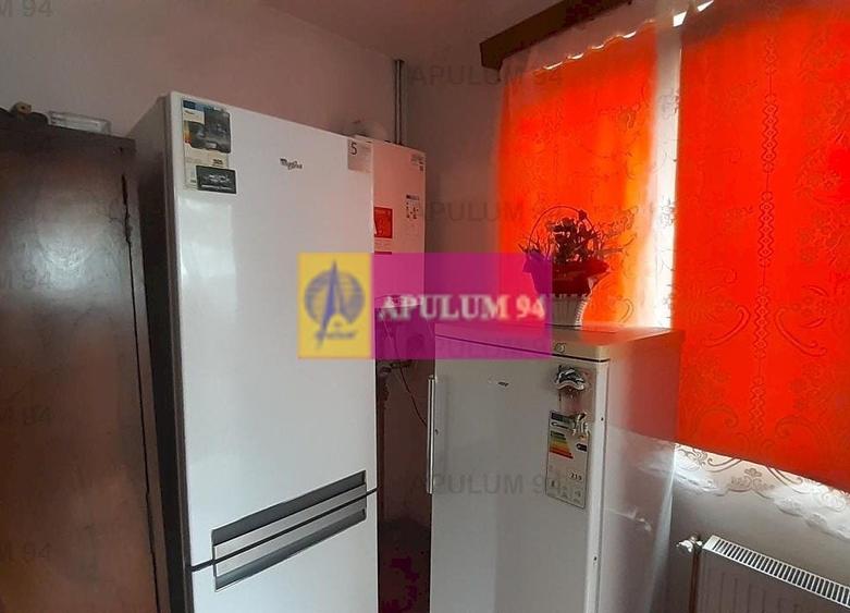 Casă cu 3 camere semidecomandat cu Canalizare în Alba Iulia