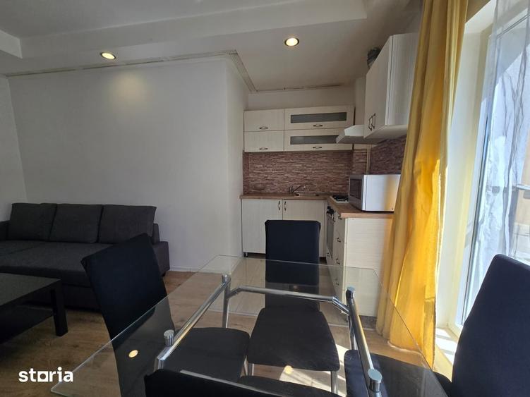 Apartament cu 2 camere semidecomandat în Ștefăneștii de Jos