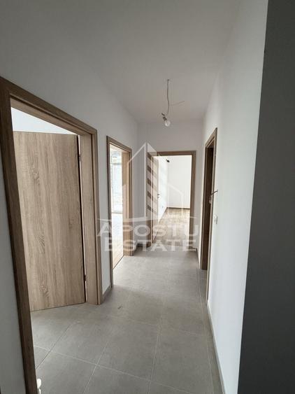 Apartament cu 2 camere semidecomandat în Lipovei