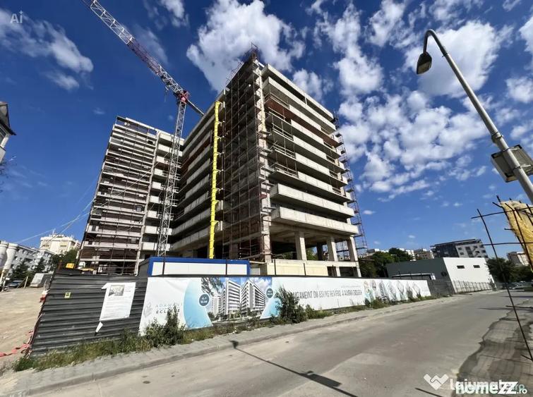 Apartament cu 3 camere semidecomandat în Nicolina