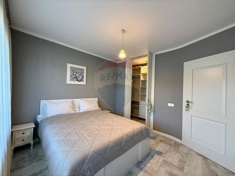 Apartament cu 2 camere semidecomandat, mobilat în Florești