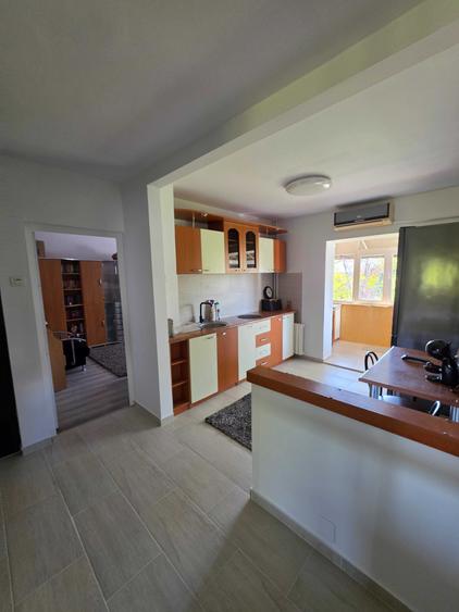 Apartament cu 2 camere decomandat în Anda