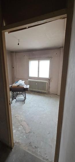 Apartament cu 2 camere decomandat, mobilat în Tineretului