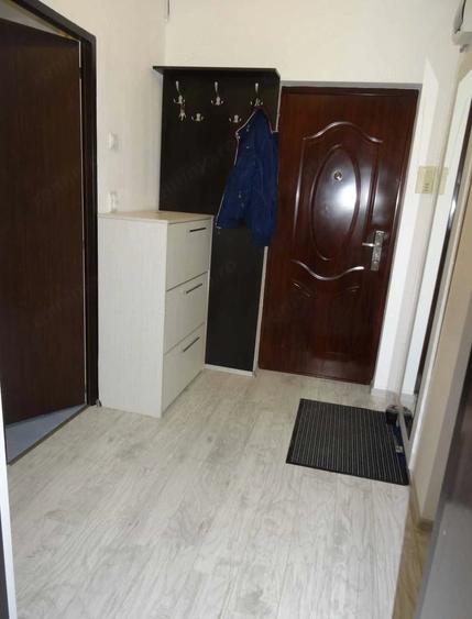 Apartament cu 2 camere decomandat în Complex Studențesc