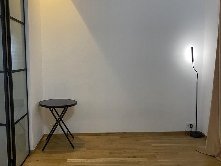 Apartament cu 4 camere, mobilat în Dacia