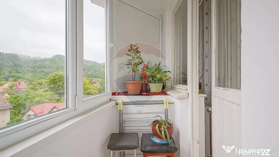 Apartament cu 2 camere semidecomandat în Est