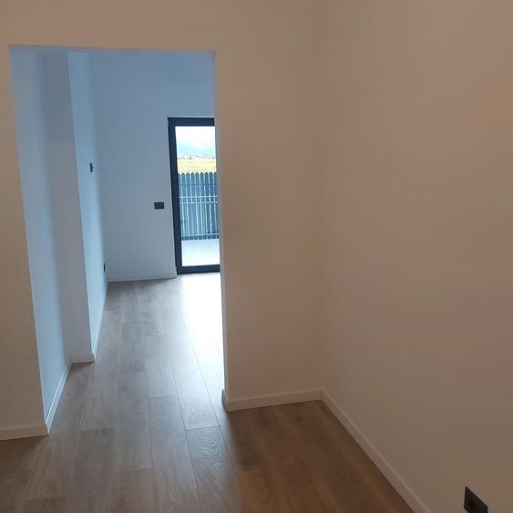 Casă individuală cu 3 camere cu Canalizare în Tărlungeni
