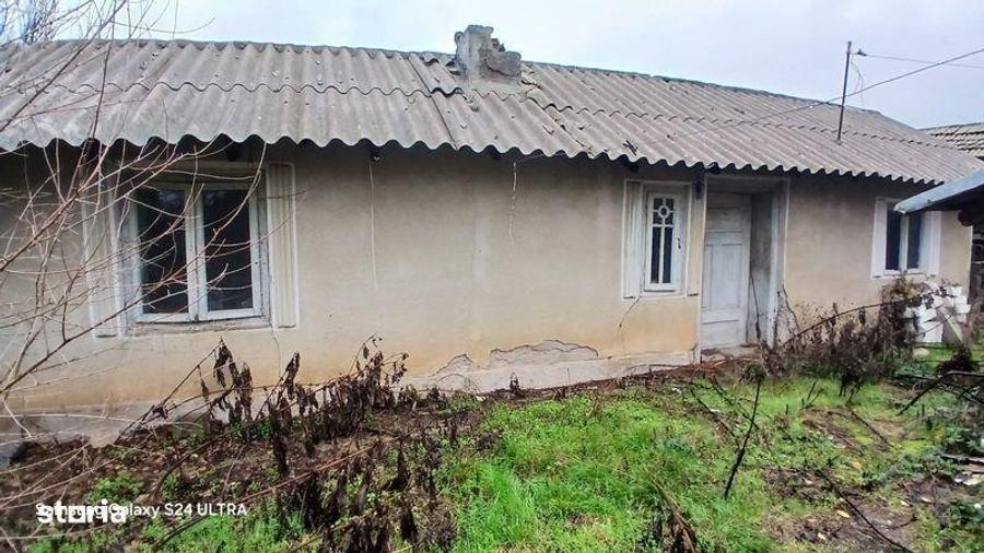 Teren de 4600 mp, în Botoroaga