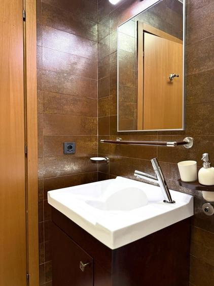 Apartament cu 3 camere decomandat în Grădina Icoanei