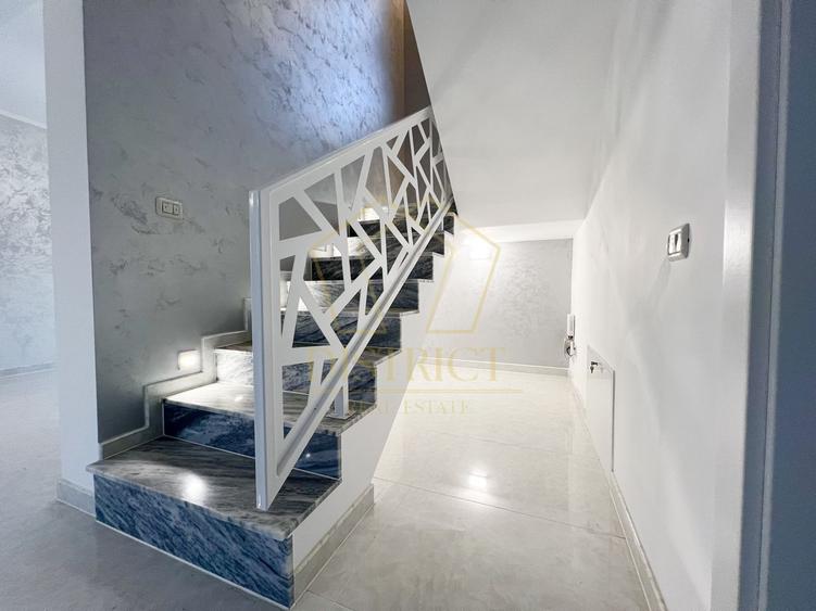 Duplex cu 5 camere cu Canalizare în Giroc