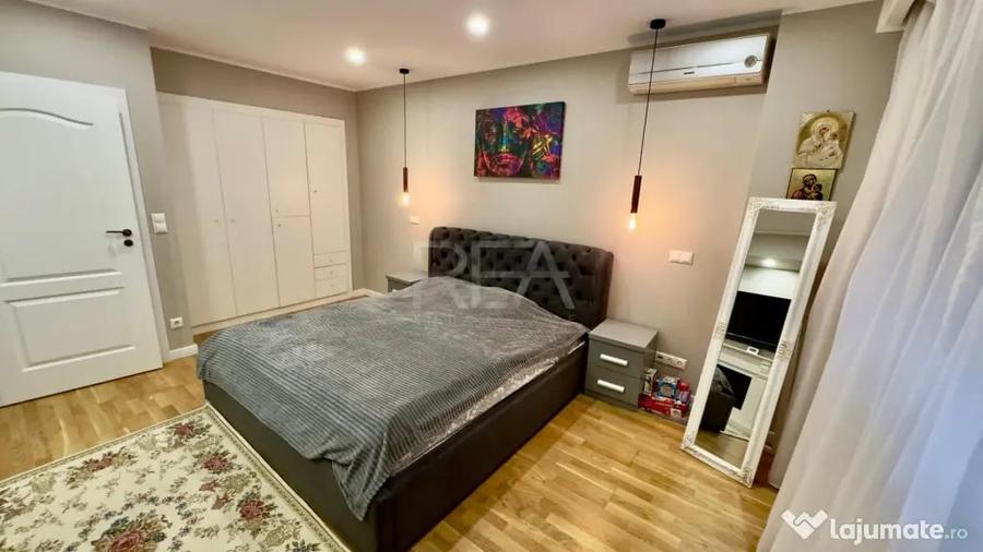 Apartament cu 3 camere semidecomandat în Sisești