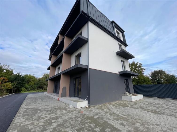 Apartament cu 2 camere decomandat în Ipotești