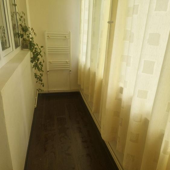 Apartament cu 3 camere decomandat în Micro 5