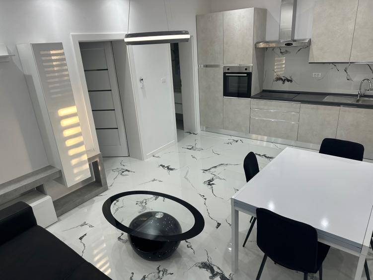 Apartament cu 2 camere semidecomandat în Exterior Vest