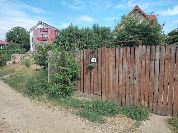 Teren de 1500 mp, în Adunații-Copăceni