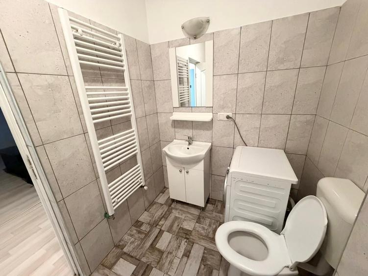 Apartament cu 2 camere semidecomandat în Florești