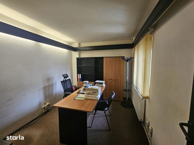 Apartament cu 5 camere, mobilat în Moara de foc