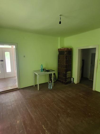 Casă cu 3 camere în Central