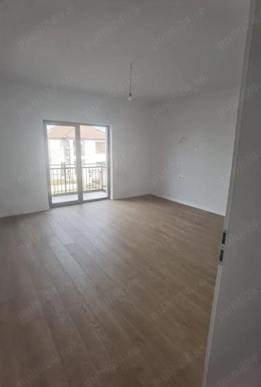 Casă cu 3 camere în Giroc