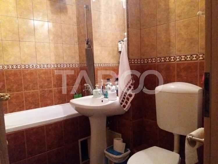 Apartament cu 3 camere decomandat, mobilat în Cisnădie