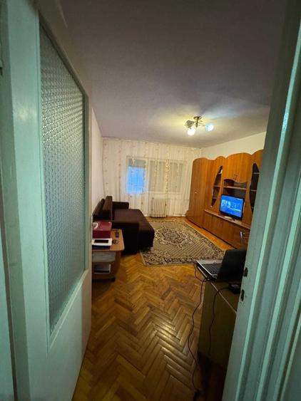 Garsonieră decomandată în Nufărul