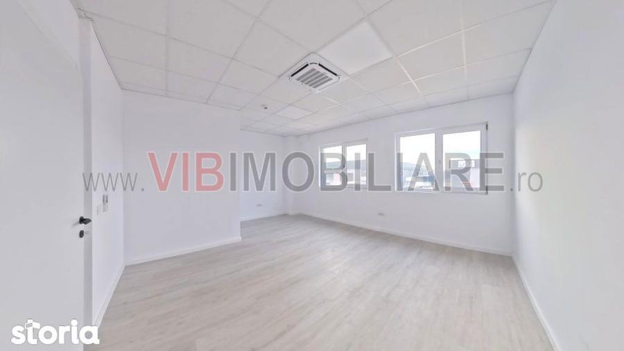 Spațiu comercial, de 432 mp, în Central
