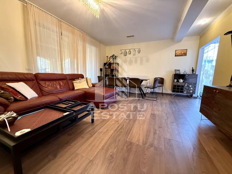 Casă individuală cu 4 camere cu Canalizare în Ghirodei