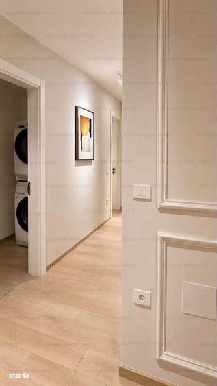 Apartament cu 3 camere decomandat în Tractorul