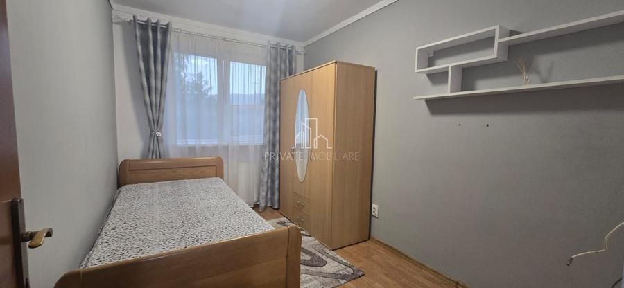 Apartament cu 3 camere decomandat, mobilat în Est