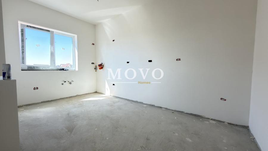 Duplex cu 4 camere cu Canalizare în Moșnița Veche