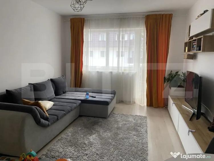 Apartament cu 2 camere decomandat în Sânpetru