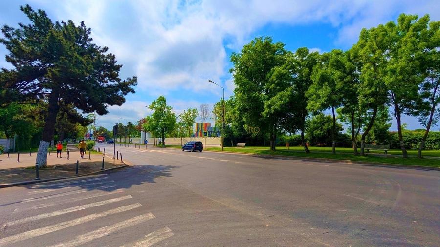 Spațiu comercial, de 277.23999023438 mp, în Berceni