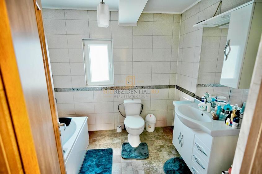 Casă individuală cu 5 camere cu Canalizare în Berceni