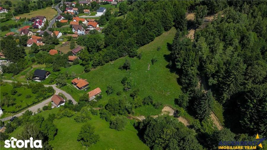 Casă cu 2 camere decomandat cu Teren 4300 Mp în Bran