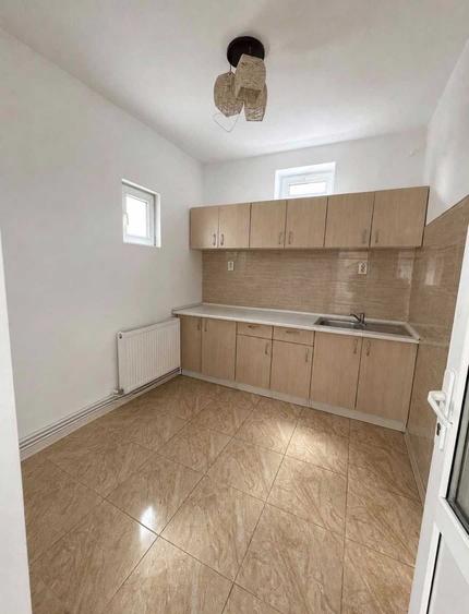 Casă cu 3 camere cu Teren 120 Mp în Nord-Vest