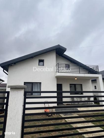 Casă cu 3 camere cu Teren 300 Mp în Central