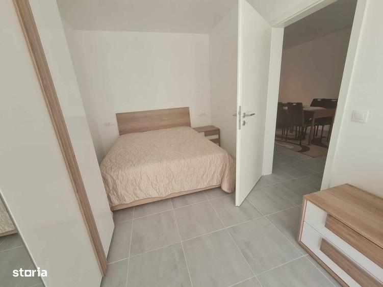 Inchiriez studio 2camere Tractorul Coresi pet friendly,aer conditionat - 4