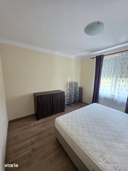 Apartament cu 3 camere în Cetate
