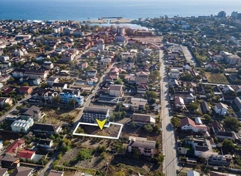 Teren Construcții intravilan de 900 mp, în Nord