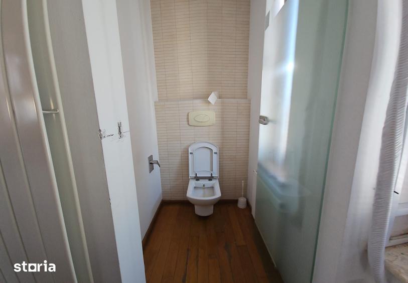 Apartament cu 5 camere în Dorobanți