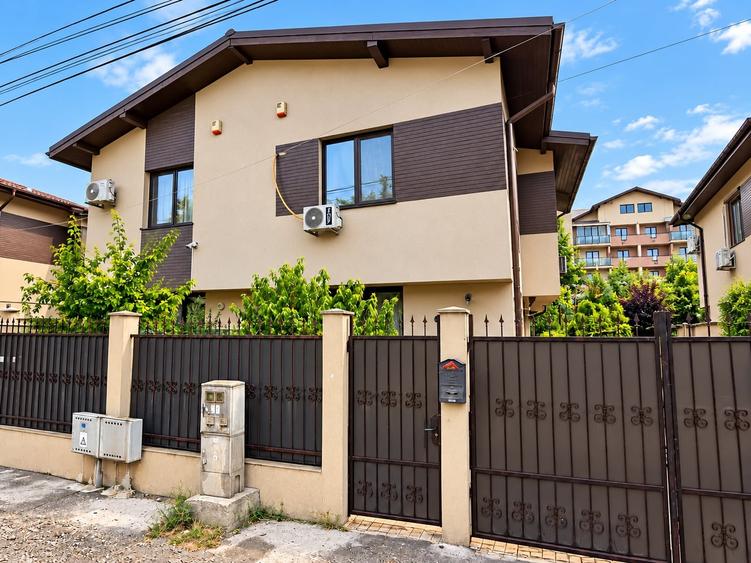 Duplex cu 4 camere cu Canalizare în Prelungirea Ghencea