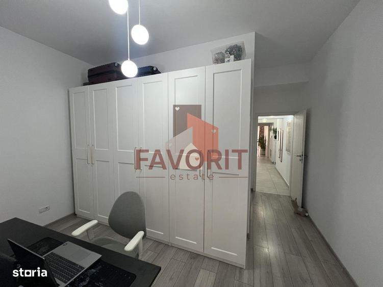 Apartament cu 3 camere decomandat în Girocului