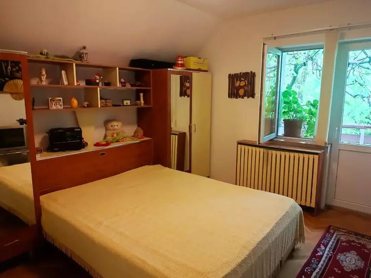 Casă cu 4 camere cu Canalizare în Gura Beliei
