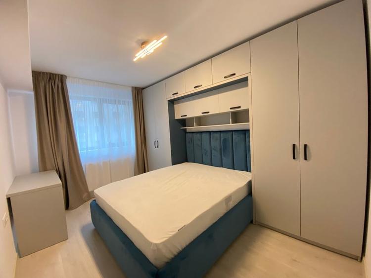 Apartament cu 3 camere decomandat, mobilat în Theodor Pallady